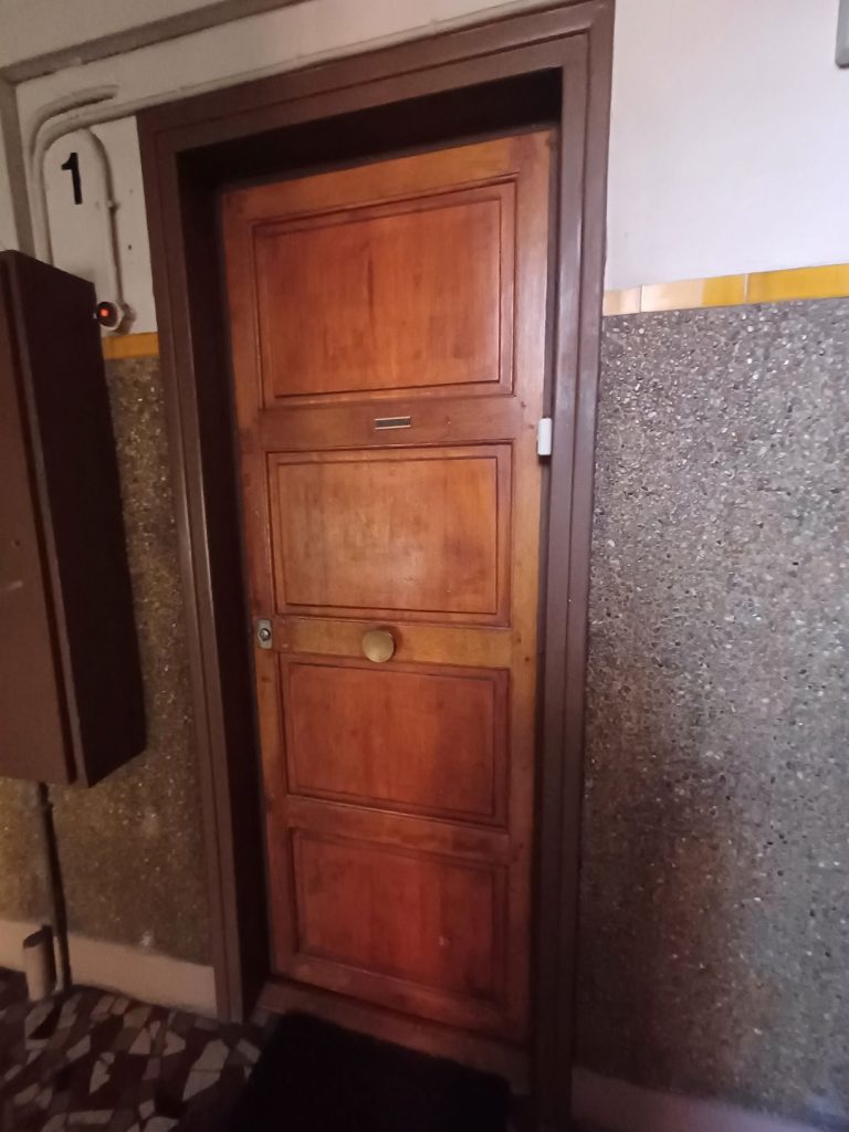 Portes palières en chêne massif