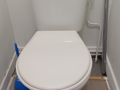 Sanitaire WC sur pied