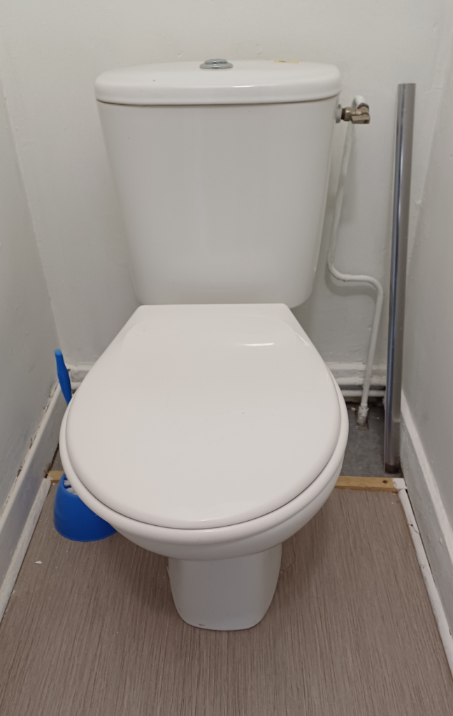 Sanitaire WC sur pied