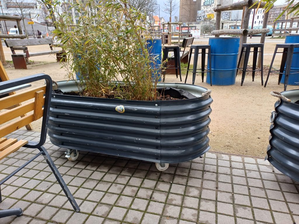 Tôle de bardage métallique thermolaqué blanc