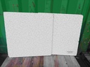 Dalle de faux plafond mouchetée